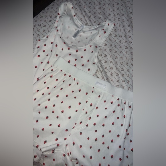 SKIMS 🍓🍓Cotton Rib Tank Size M loose Rib Boxer Size S - Picture 7 of 11